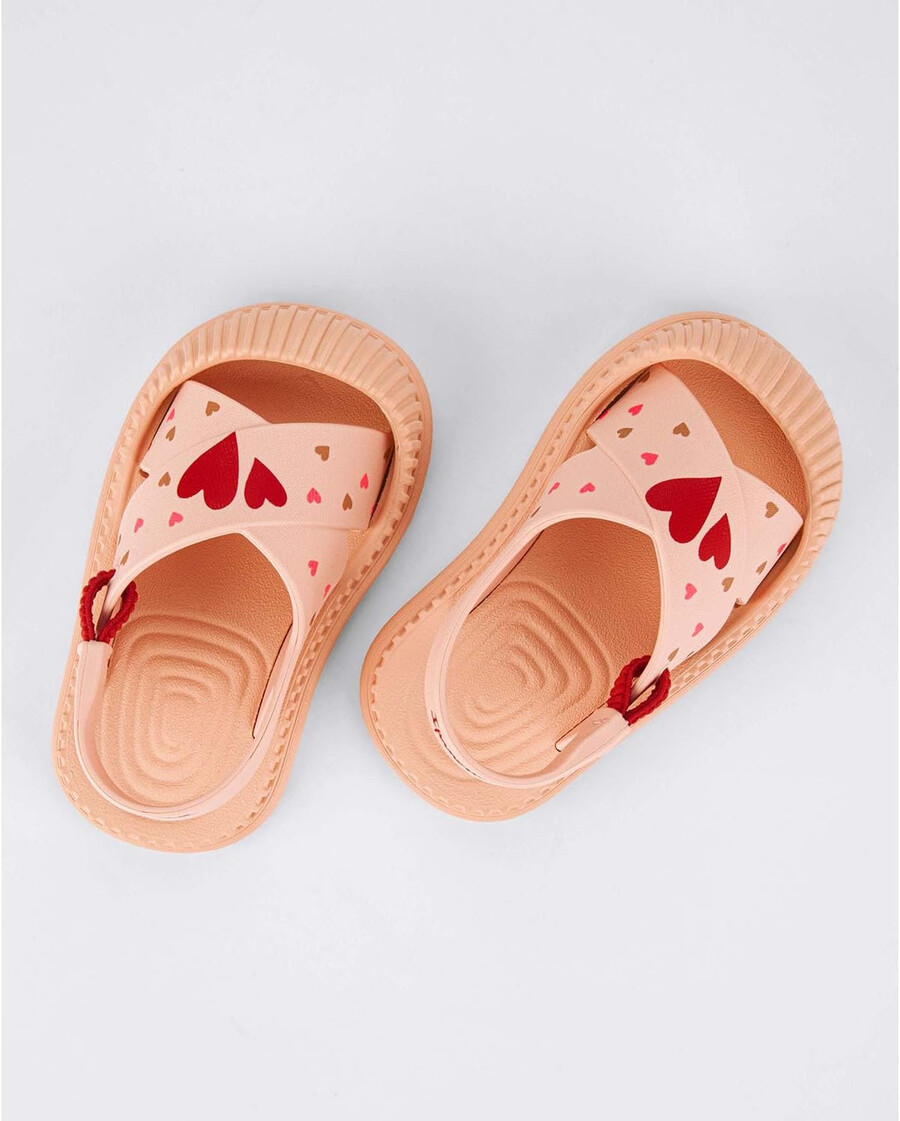 sandali ipanema cute baby - sandali morbidi e leggeri per bambini con puntale protettivo cinturino elastico posteriore stampe carine unisex facili da indossare e togliere facili da pulire pvc resistente allacqua beigerosso taglia 7 abbigliamento scarpe e gioielli